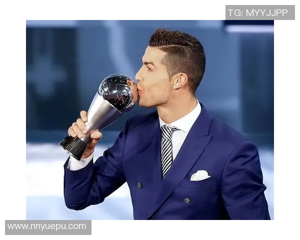 C罗心目中的足球偶像与他崇拜的明星球员们的精彩故事 C罗心目中的足球偶像与他崇拜的明星球员们的精彩故事